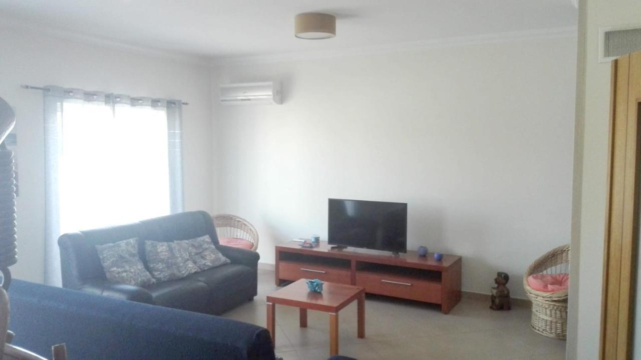 Spacious House In Aldeia Dos Pinheiros With Pool Azeitao Esterno foto