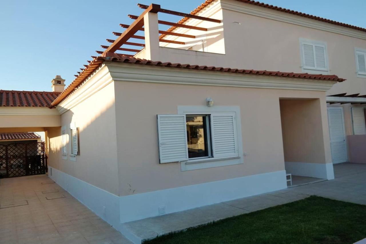 Spacious House In Aldeia Dos Pinheiros With Pool Azeitao Esterno foto